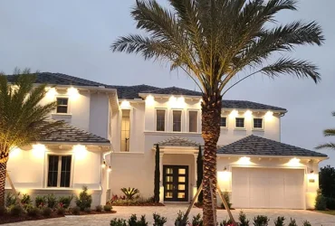 Finding Creative Landscape Light Ideas in Golden Oaks, FL